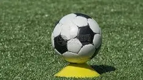 [揭秘]蛇年双色球2025138期：今晚必中号码预测，红球03强势推荐！